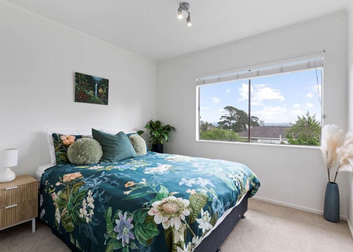  at 9 Sispara Place, Beach Haven, North Shore City, Auckland