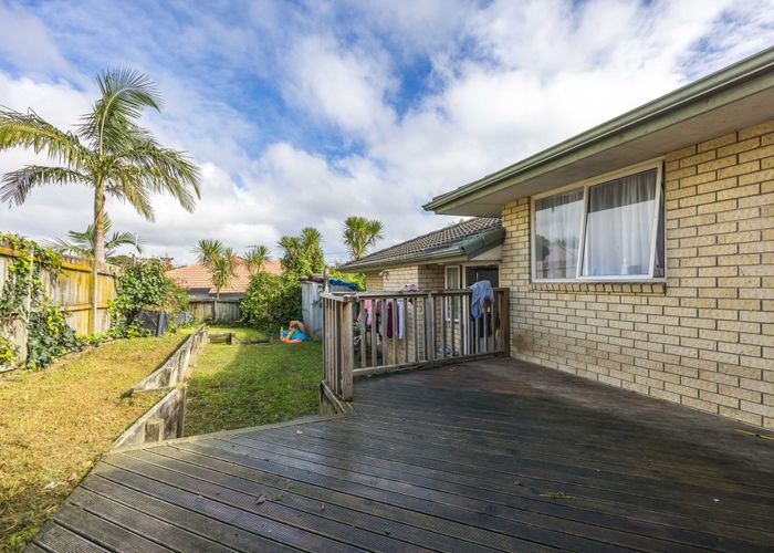  at 5 Kasia Close, Massey, Auckland