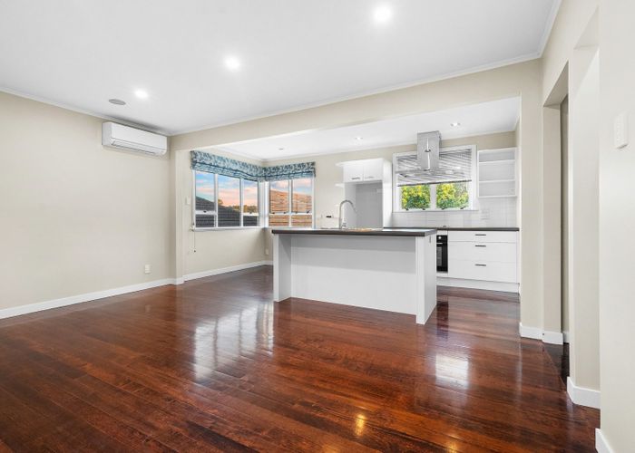  at 44 Glengarry Road, Glen Eden, Waitakere City, Auckland