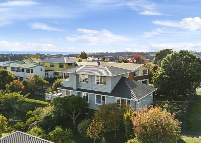  at 49 Queens Road, Glen Avon, New Plymouth, Taranaki