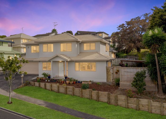  at 3 Fairchild Avenue, Goodwood Heights, Manukau City, Auckland