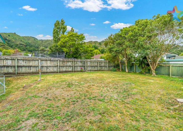  at 2/85 WILKIE CRES, Naenae, Lower Hutt