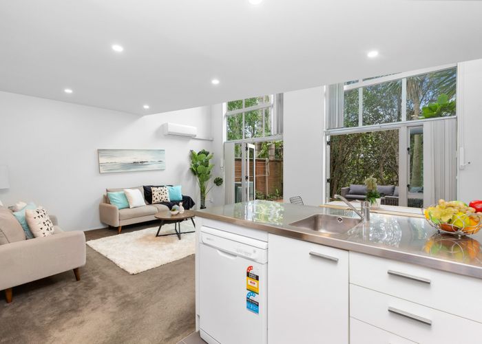 at 10/20 Schnapper Rock Road, Schnapper Rock, Auckland