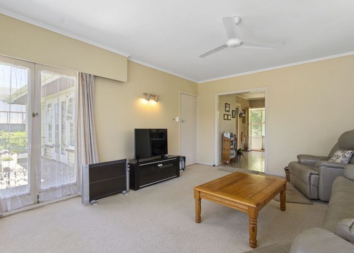  at 27 Whitmore Road, Mount Roskill, Auckland City, Auckland