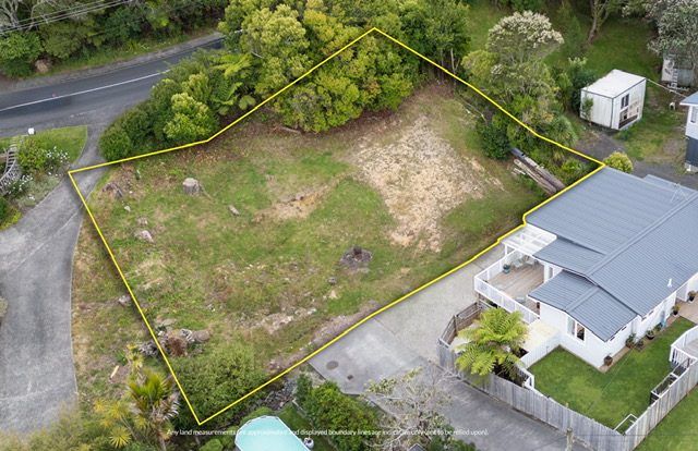  at 10 Atkinson Road, Titirangi, Waitakere City, Auckland