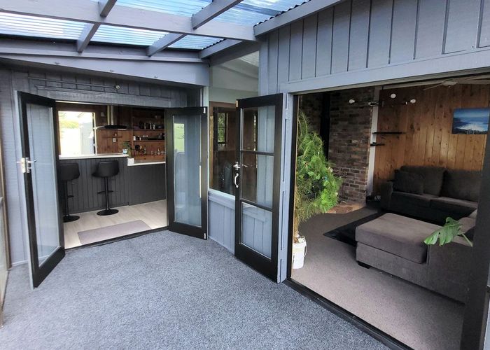  at 1939 South Road, Pitone, New Plymouth