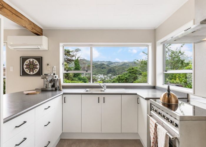  at 6B Ely Grove, Wainuiomata, Lower Hutt, Wellington