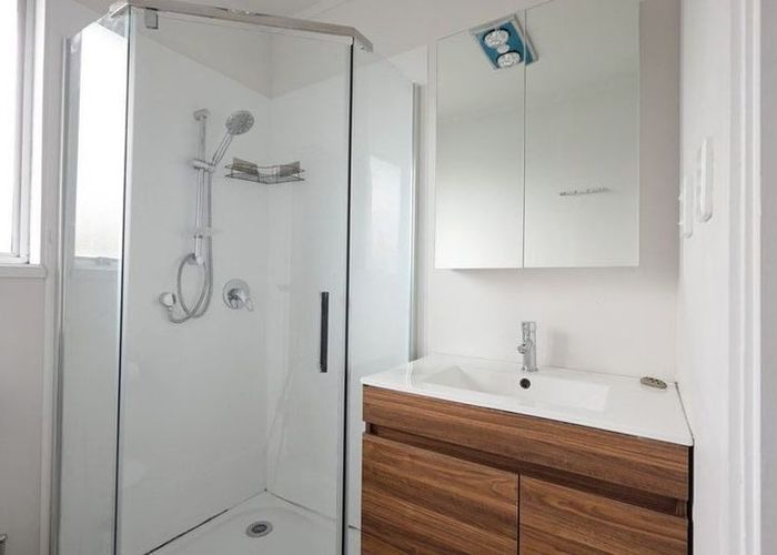  at 16 Temuri Place, Glendene, Waitakere City, Auckland