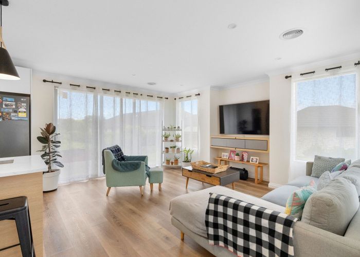  at 6 Albizia Grove, Waikanae, Waikanae