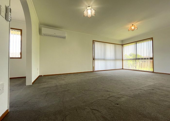  at 86 Dalwhinnie Parade, Highland Park, Manukau City, Auckland