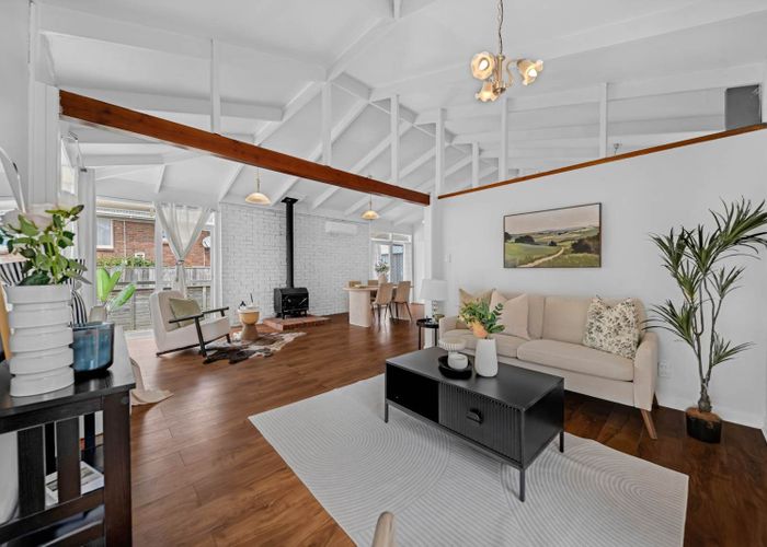  at 33 Andrew Road, Howick, Manukau City, Auckland