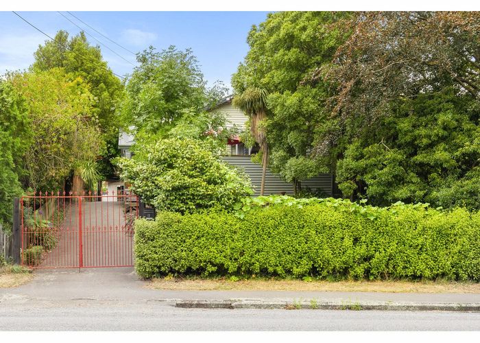 Recently sold 18 Birdwood Avenue, Beckenham, Christchurch homes.co.nz