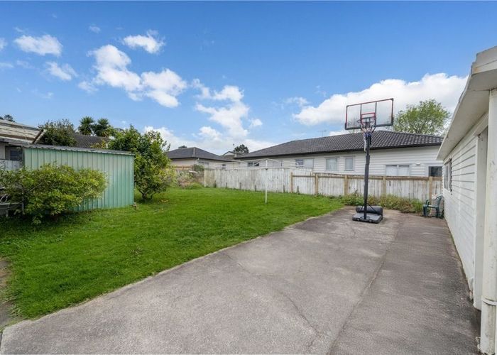  at 146 Gills rd, Half Moon Bay, Manukau City, Auckland