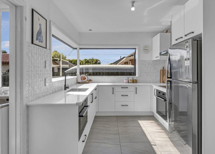  at 384 Wairakei Road, Burnside, Christchurch