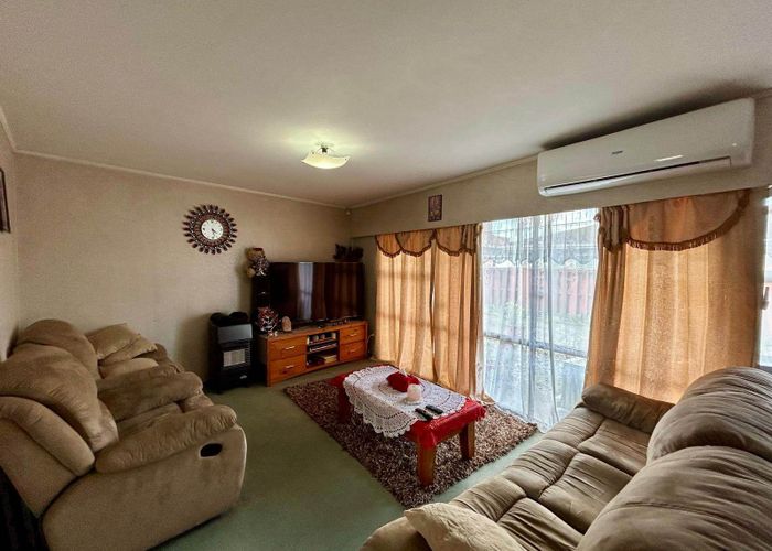  at 2/29 Hoteo Avenue, Papatoetoe, Manukau City, Auckland