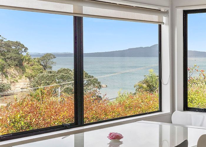  at 1/68 Beach Road, Castor Bay, Auckland