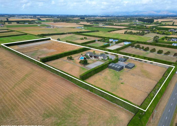  at 386 Curraghs Road, Christchurch