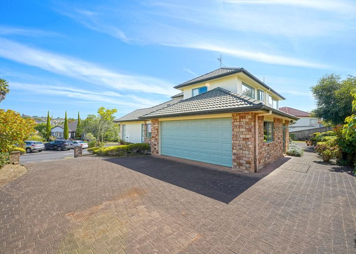  at 2/2 Hobie Court, West Harbour, Waitakere City, Auckland