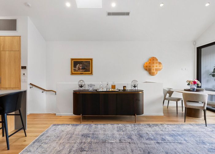  at 2/4 Madeira Lane, Grafton, Auckland City, Auckland