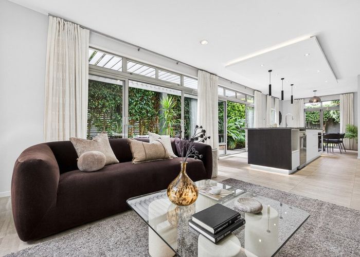  at 20 Regina Street, Westmere, Auckland City, Auckland