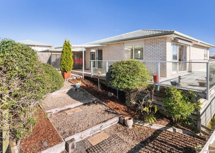  at 33/8 Village Place, Tuakau, Franklin, Auckland