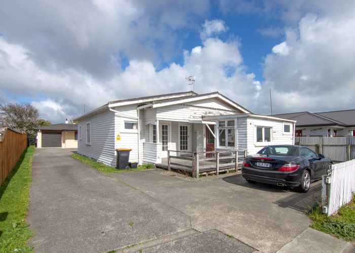  at 516 Tremaine Avenue, Takaro, Palmerston North