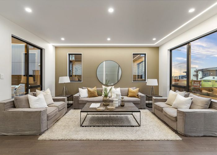  at 8 Kumukumu Road, Long Bay, North Shore City, Auckland