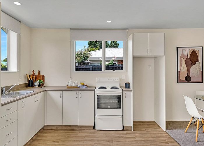  at 8 Charlotte Lane, Woolston, Christchurch