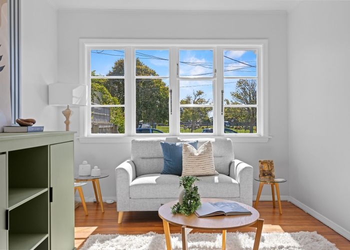  at 25 Gould Crescent, Woolston, Christchurch City, Canterbury