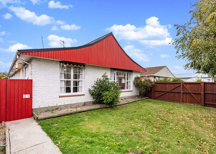  at 1/203 Main North Road, Redwood, Christchurch City, Canterbury