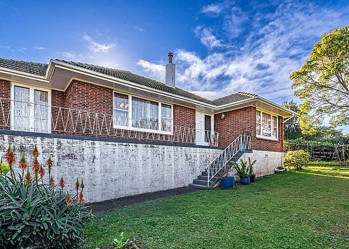  at 1 Union Road, Howick, Auckland