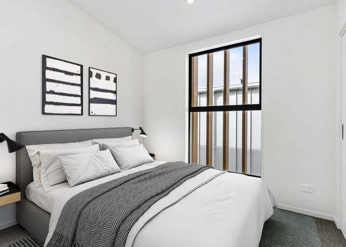  at 26/80 East Coast Road, Milford, North Shore City, Auckland