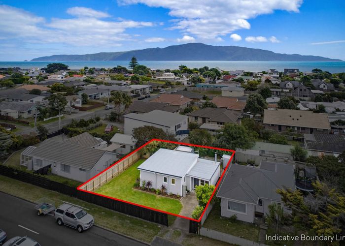  at 1 Te Kupe Road, Paraparaumu Beach, Kapiti Coast, Wellington