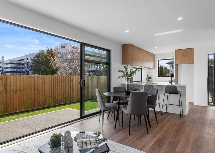  at 2/19 Dilworth Street, Riccarton, Christchurch City, Canterbury