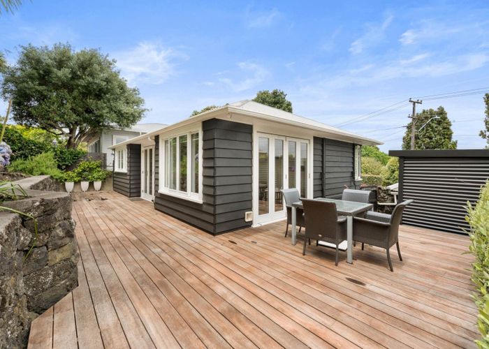  at 17 Onslow Road, Mount Eden, Auckland City, Auckland