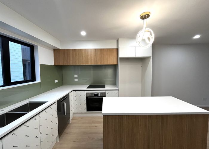  at 4 O'Connell Street, Manurewa, Auckland