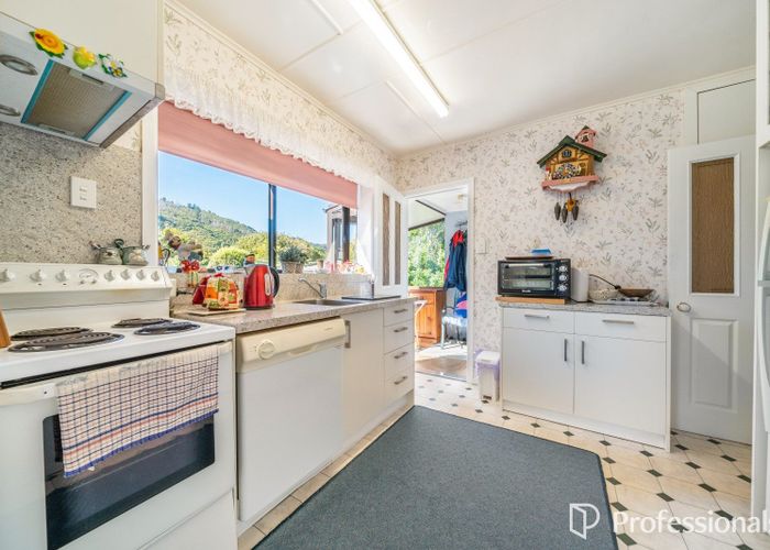 at 34 Wellington Road, Wainuiomata, Lower Hutt, Wellington