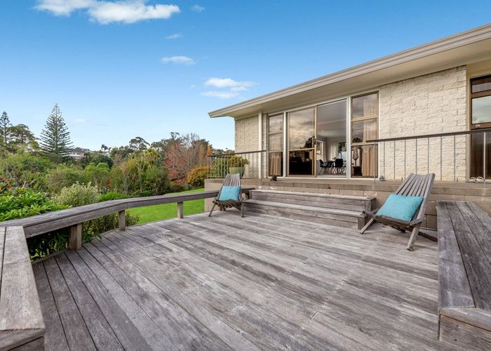  at 5 Montressor Place, Mellons Bay, Manukau City, Auckland