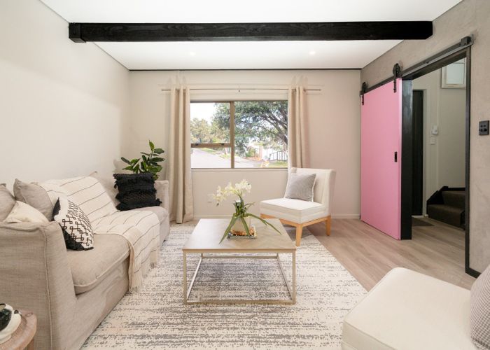  at 138 Akaroa Drive, Maupuia, Wellington