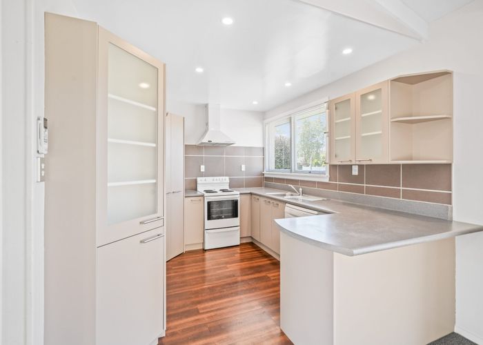  at 33 West-Watson Avenue, Hillmorton, Christchurch