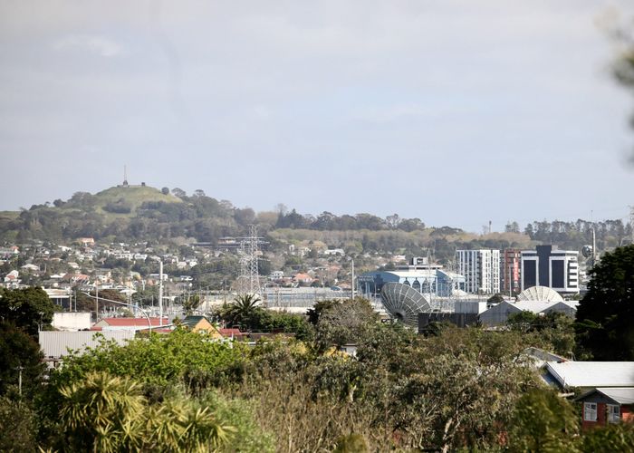  at 1/23 Ruawai Road, Mount Wellington, Auckland City, Auckland