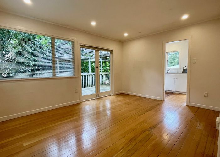  at 8B Greenhill Crescent, Pakuranga, Manukau City, Auckland