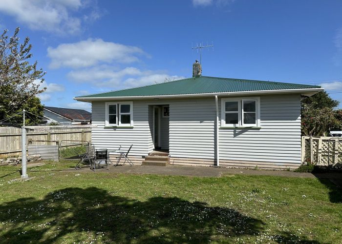  at 74 Egmont Street, Kaponga, Hāwera