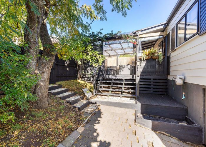  at 40 Barberton Terrace, Red Hill, Papakura
