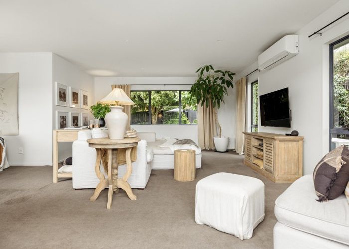  at 19 Highcroft Place, Welcome Bay, Tauranga
