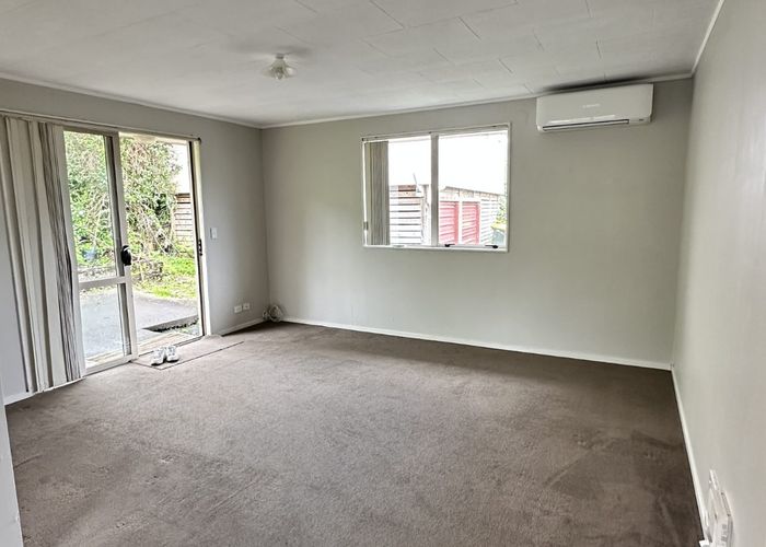  at 21 Finn Place, Totara Vale, North Shore City, Auckland