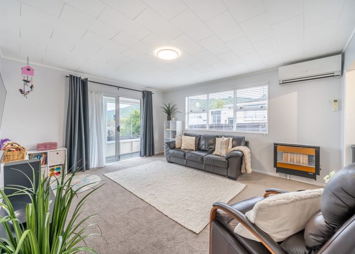  at 1/33 Roband Crescent, Brown Owl, Upper Hutt, Wellington