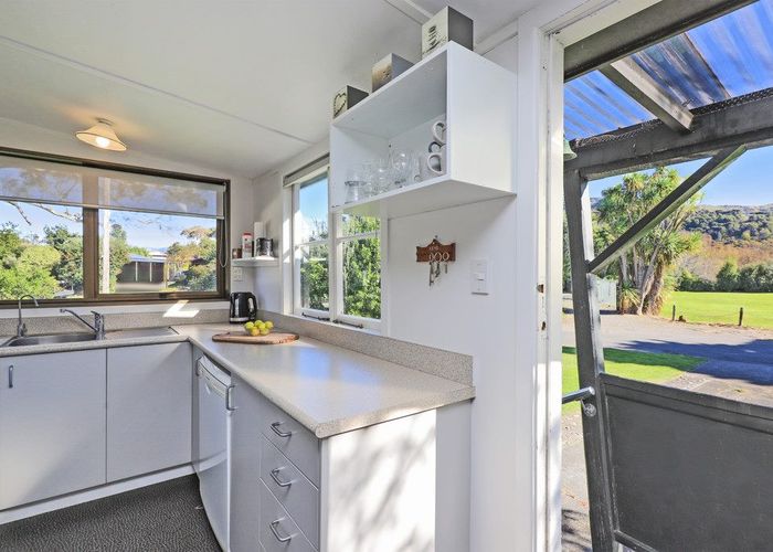  at 30 Gillies Crescent, Waimārama