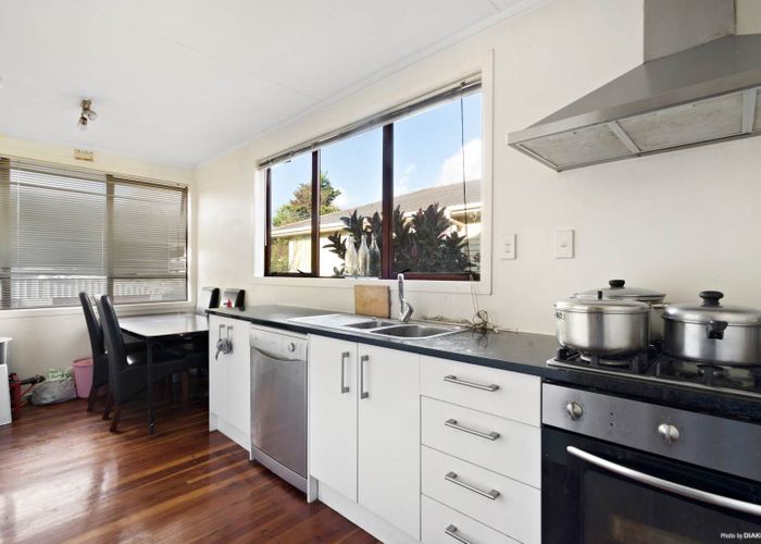 at 89 Yates Road, Mangere East, Auckland