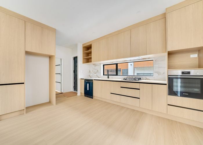  at 4/27 Red Hill Road, Red Hill, Papakura, Auckland